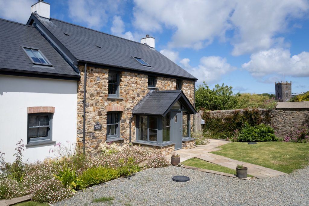 Ty Olive St Davids Exterior