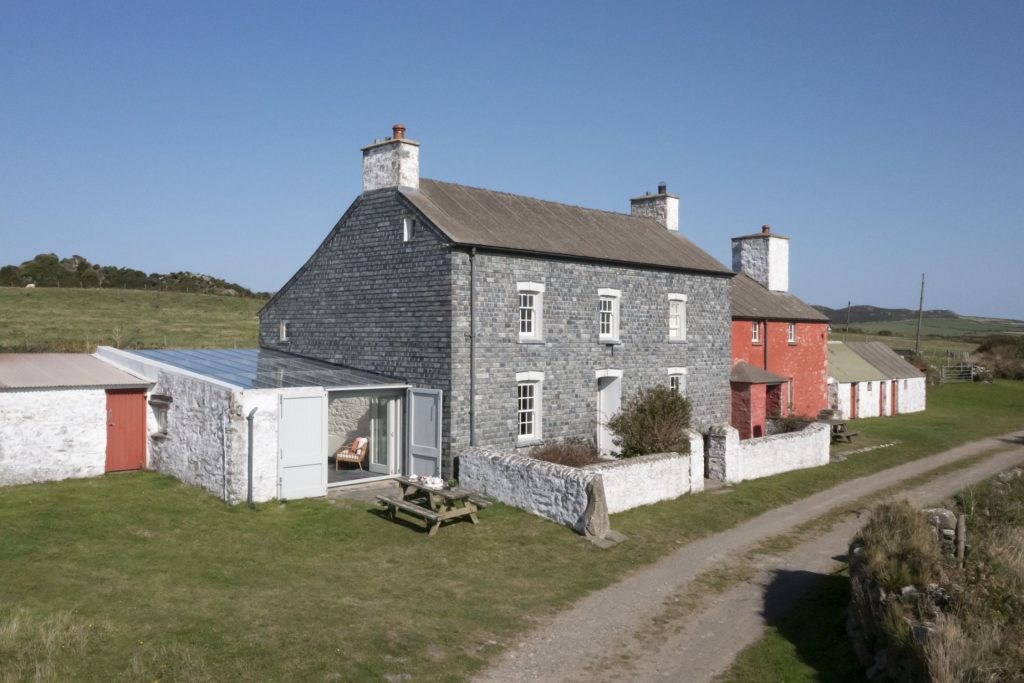 Wdig Farmhouse Near St Davids Exterior