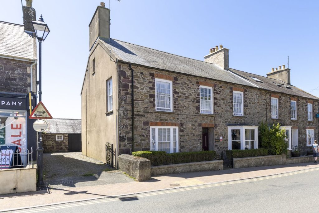 New Cross House St Davids Exterior