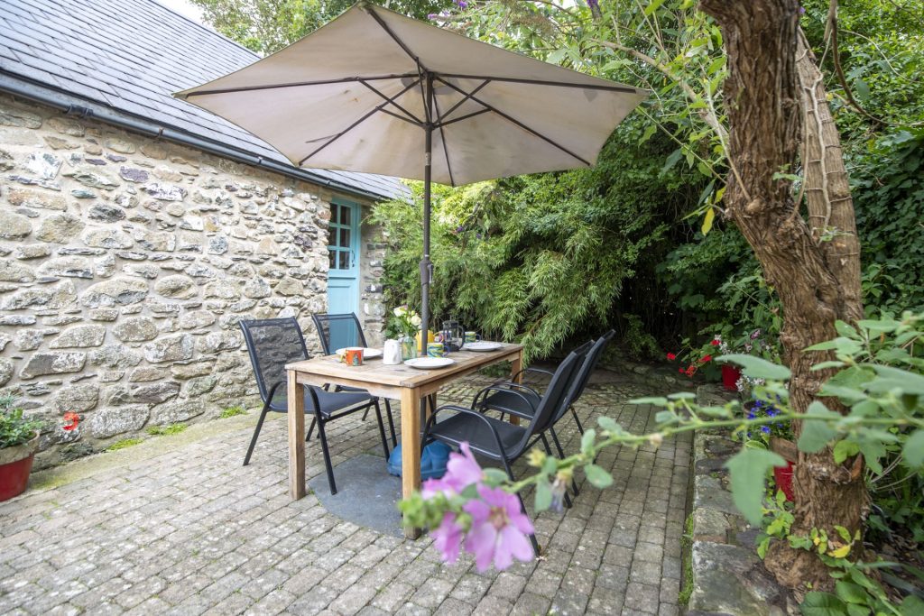 The Old Grove St Davids Patio Area