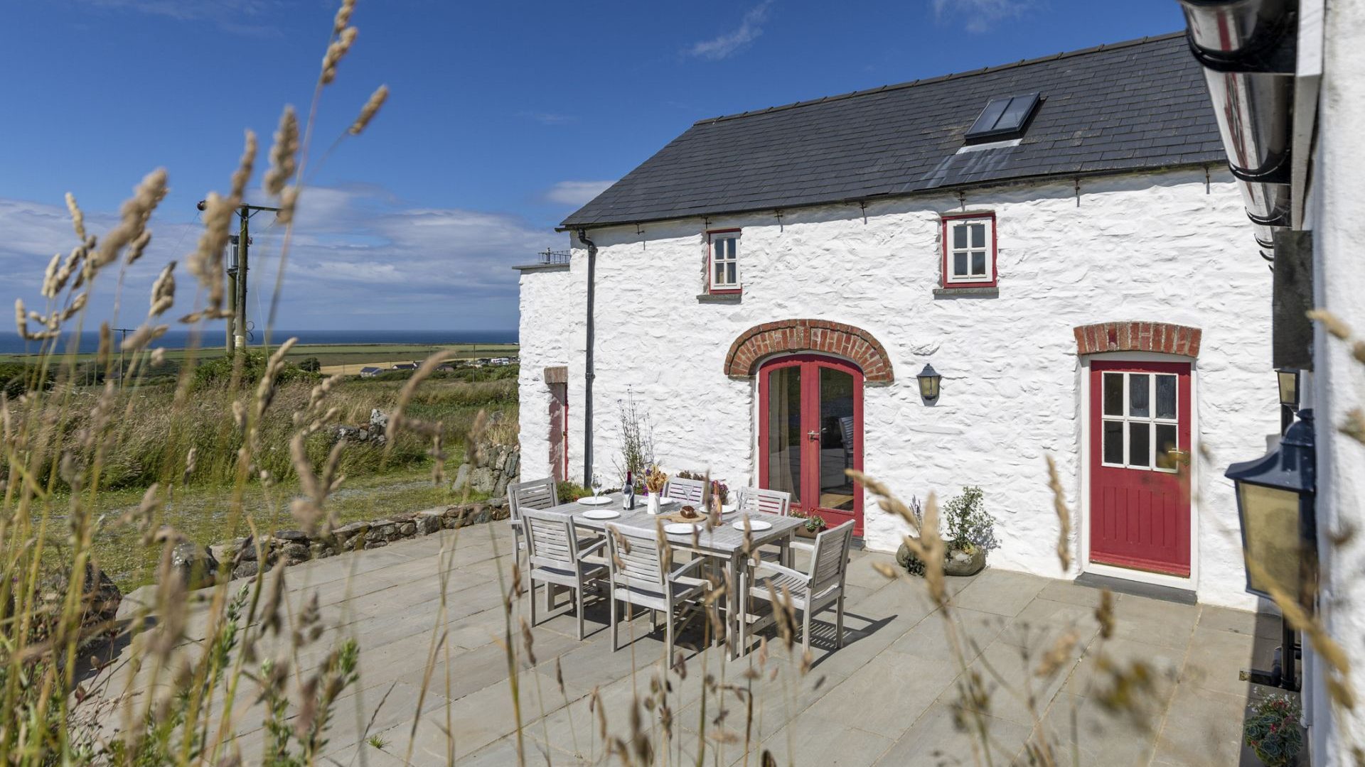 FFynnon Wdig Abereiddy Exterior