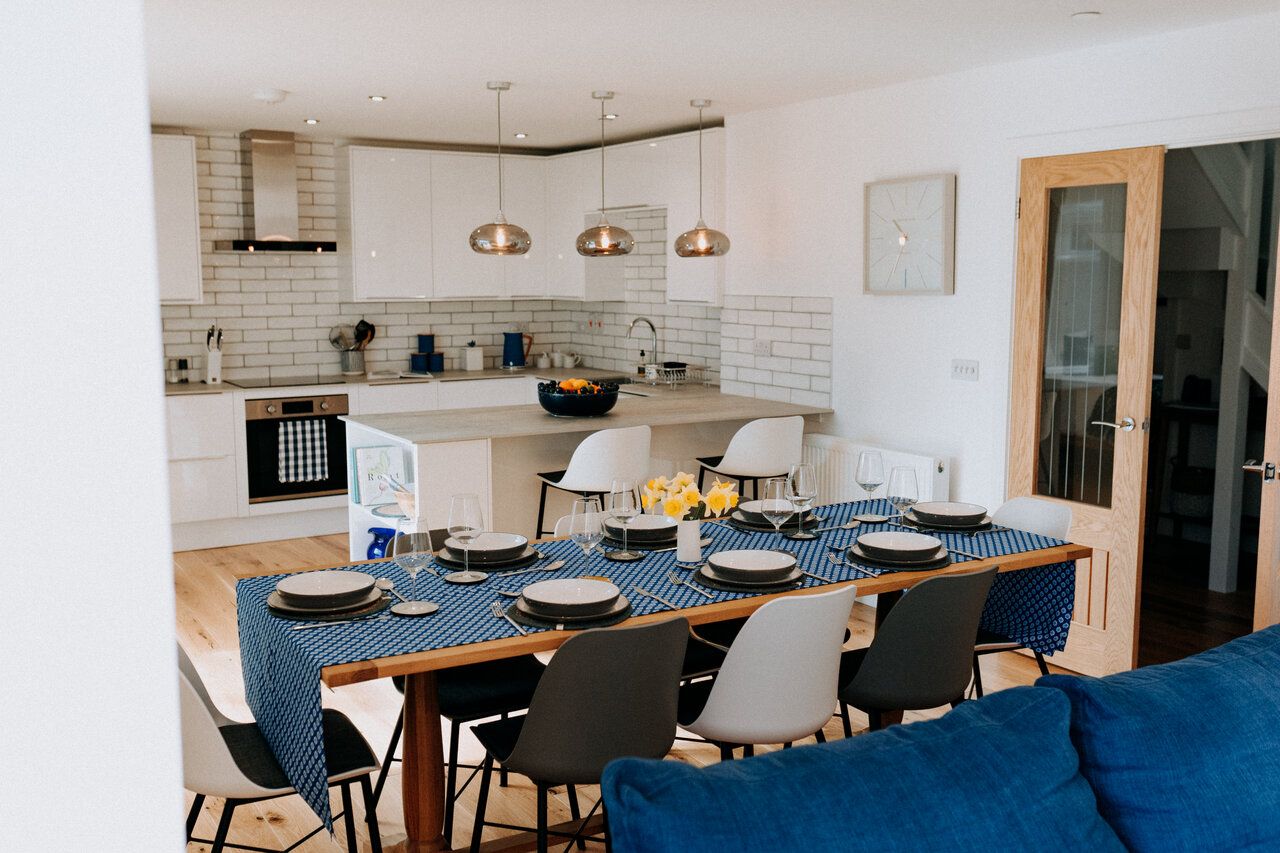 Y Mor St Davids Dining Area