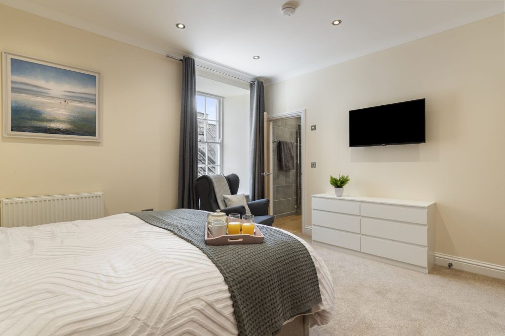 Cross Square View St Davids Kingsize Bedroom 6