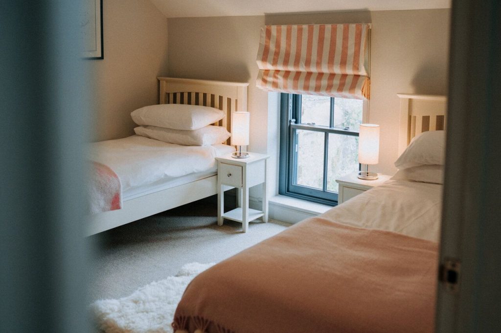 Bwthyn Olive St Davids Twin Bedroom