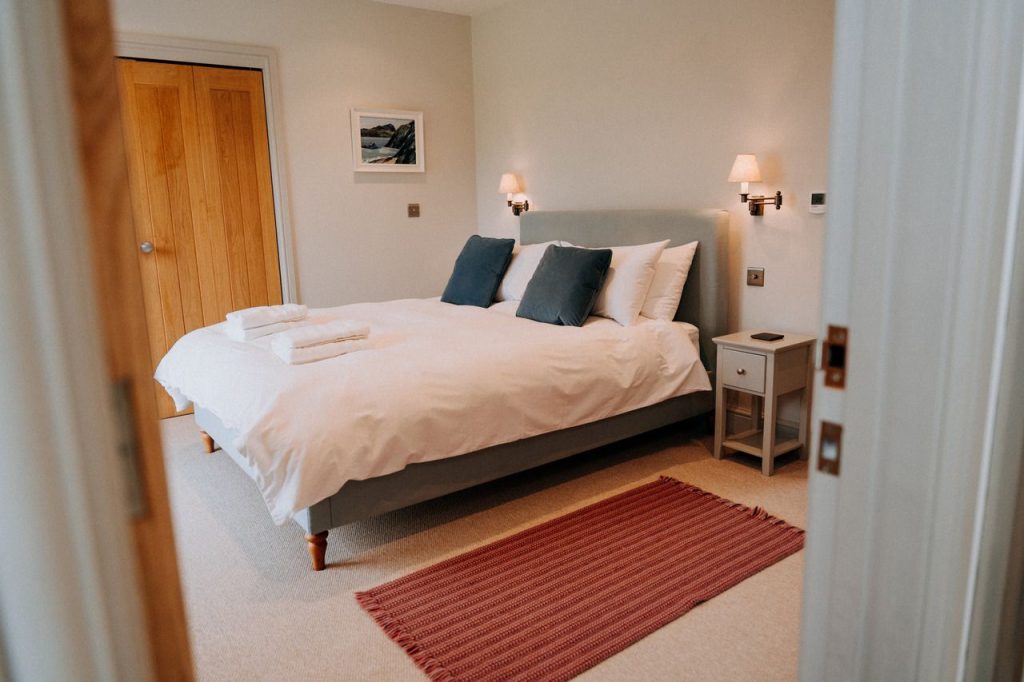Bwthyn Olive St Davids Kingsize Bedroom 2