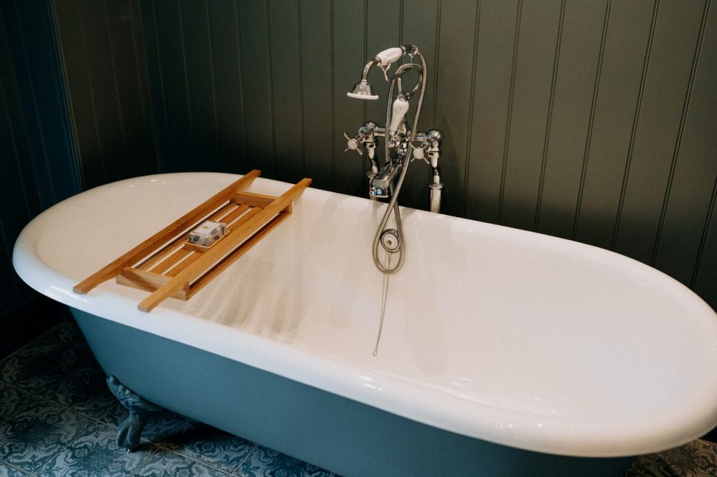 Bwthyn Olive St Davids Bath