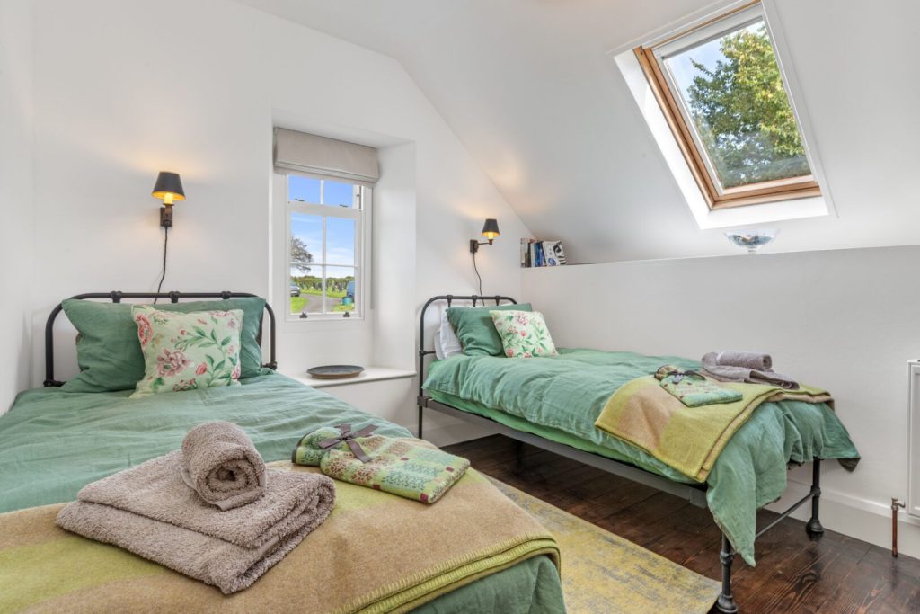 Tyr Wennol St Davids Twin Bedroom