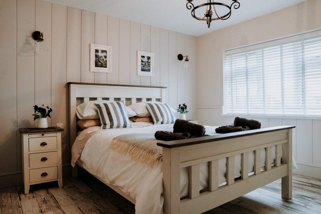 Secret Retreat St Davids Kingsize Bedroom