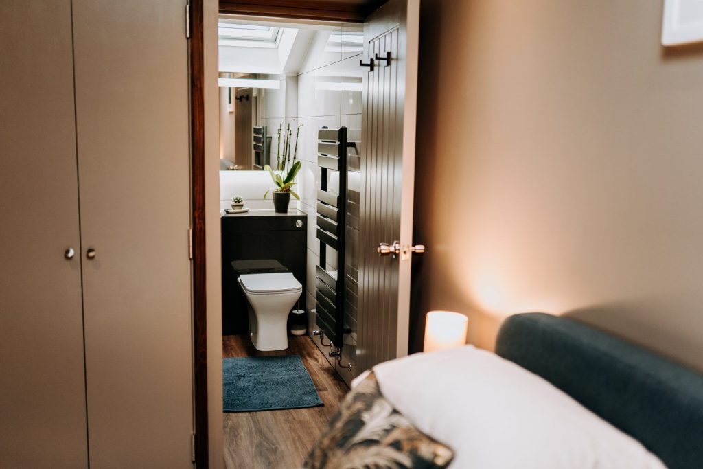 Ty Cosy St Davids Bathroom