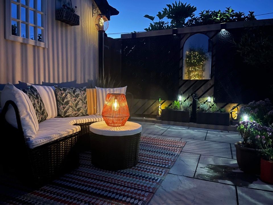 Ty Cosy St Davids Patio Night 2