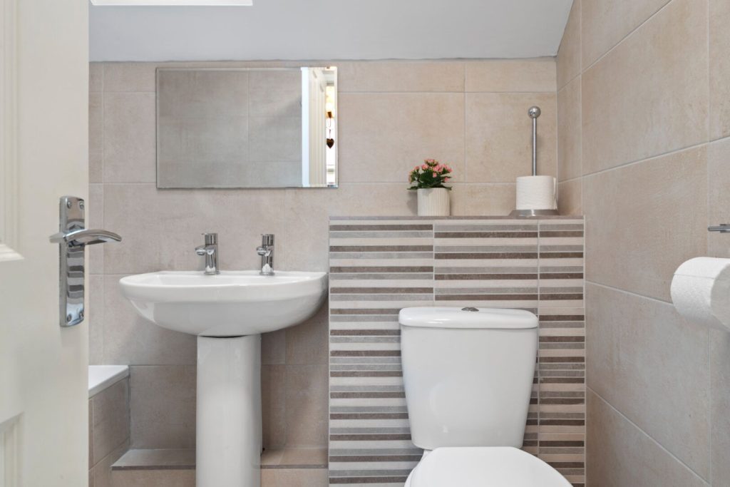 Bishops Cottage St Davids Bathroom