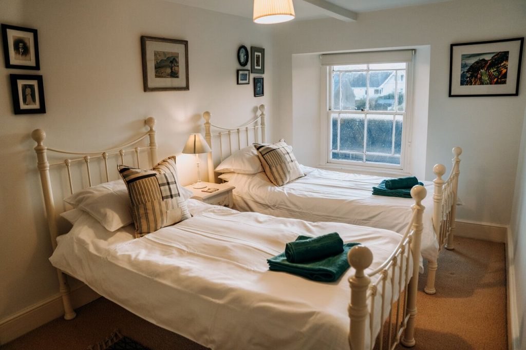 Captains House St Davids Twin Bedroom