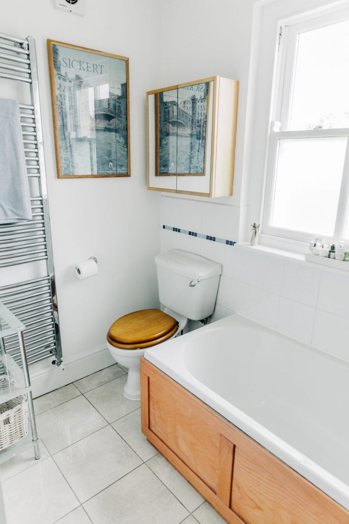 Captains House St Davids Bathroom 2