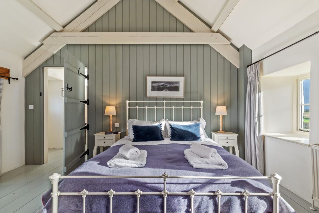 Carreg Wen Solva Double Bedroom