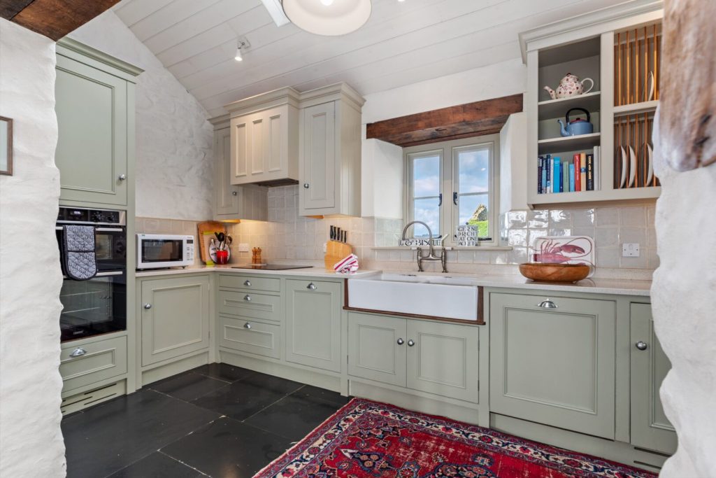 Carreg Wen Solva Kitchen 3