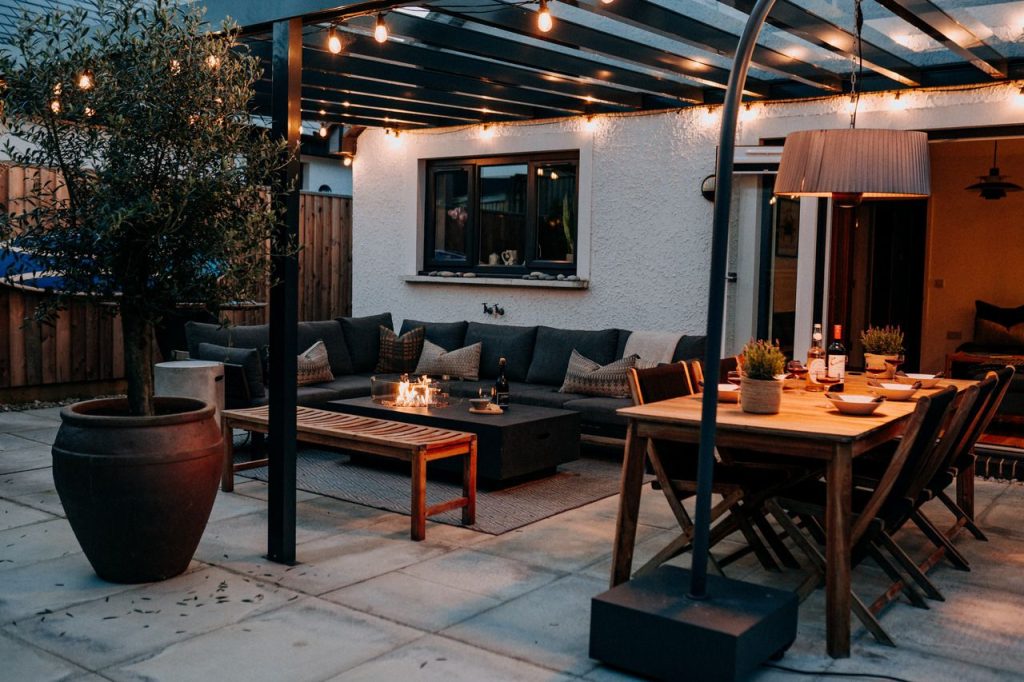 Galwad  Y Mor St Davids Patio Night