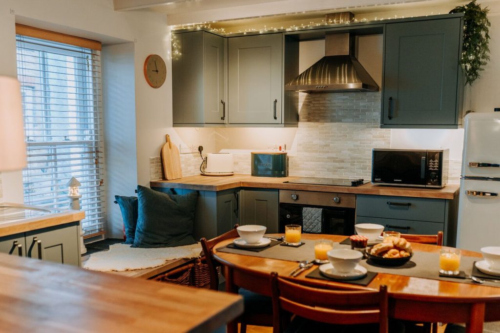 Grove Cottage Solva Kitchen
