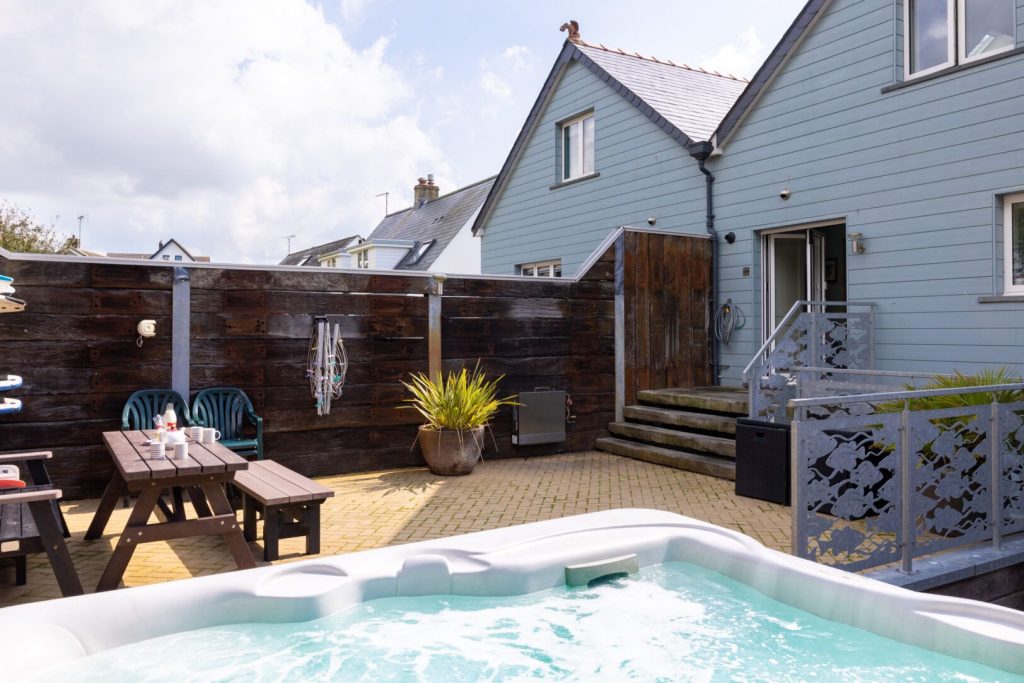 Harmon Vale Solva Patio