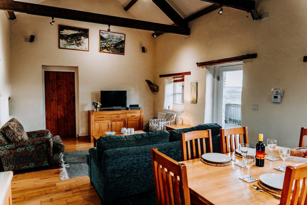 Yr-Hendy-St-Davids-Lounge-Dining