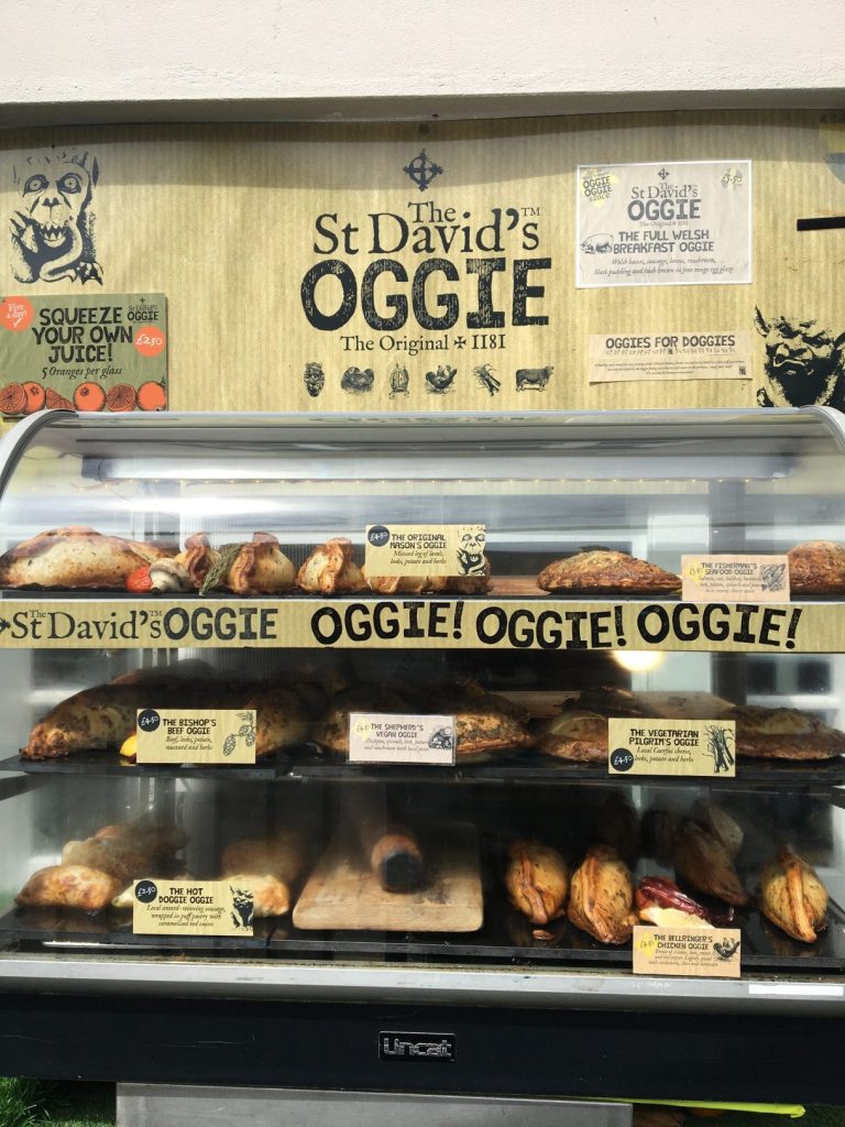 Yn Y Ty St Davids Oggie 