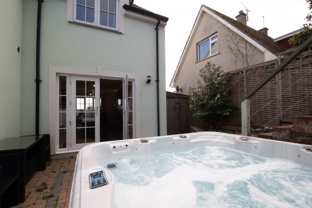 Y Bwlch Solva Exterior Hot Tub 