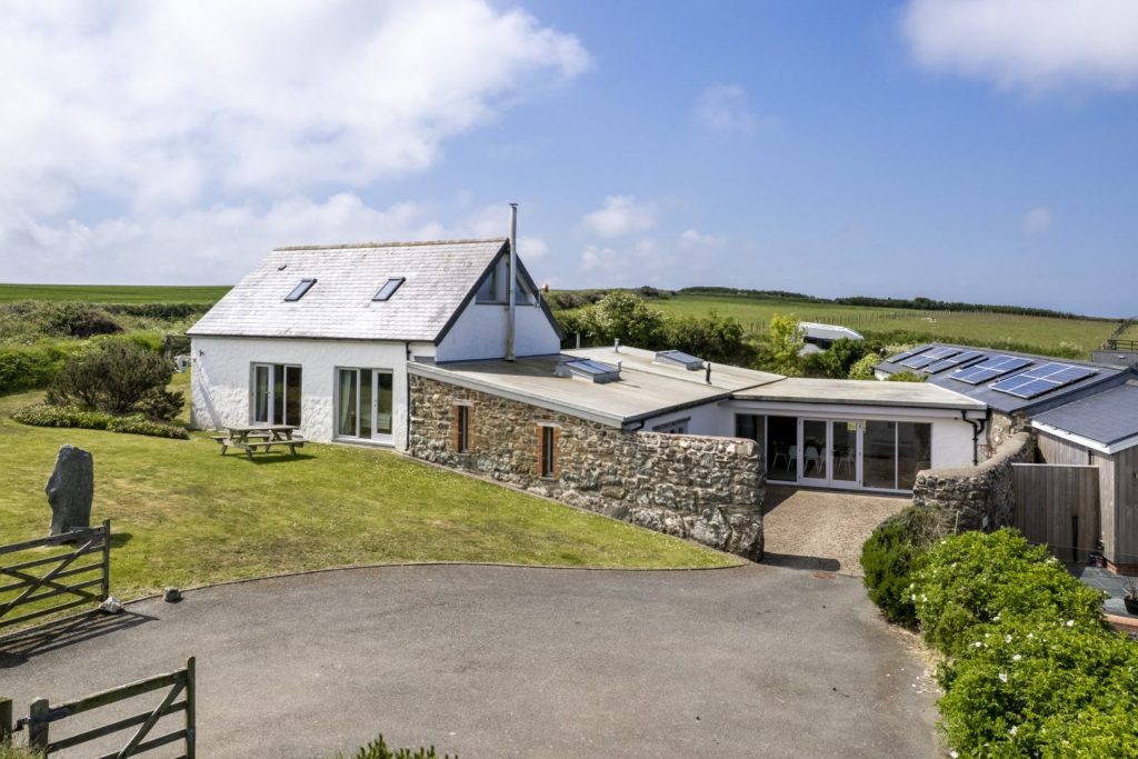 Joyful House Abereiddy Exterior 5
