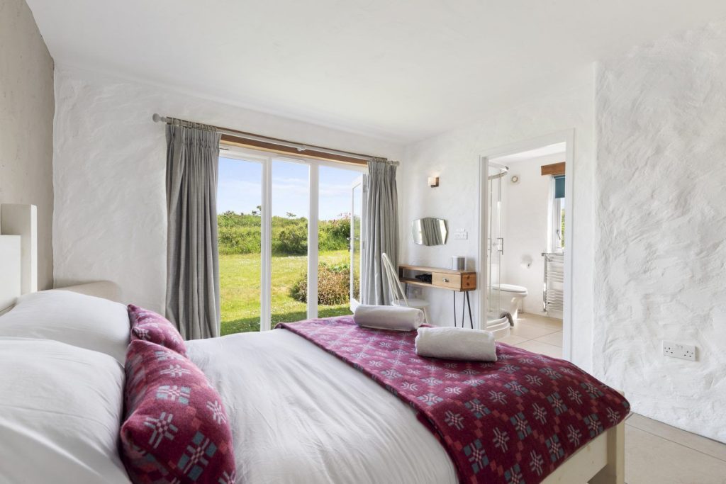 Joyful House Abereiddy Super King Size Bedroom 2