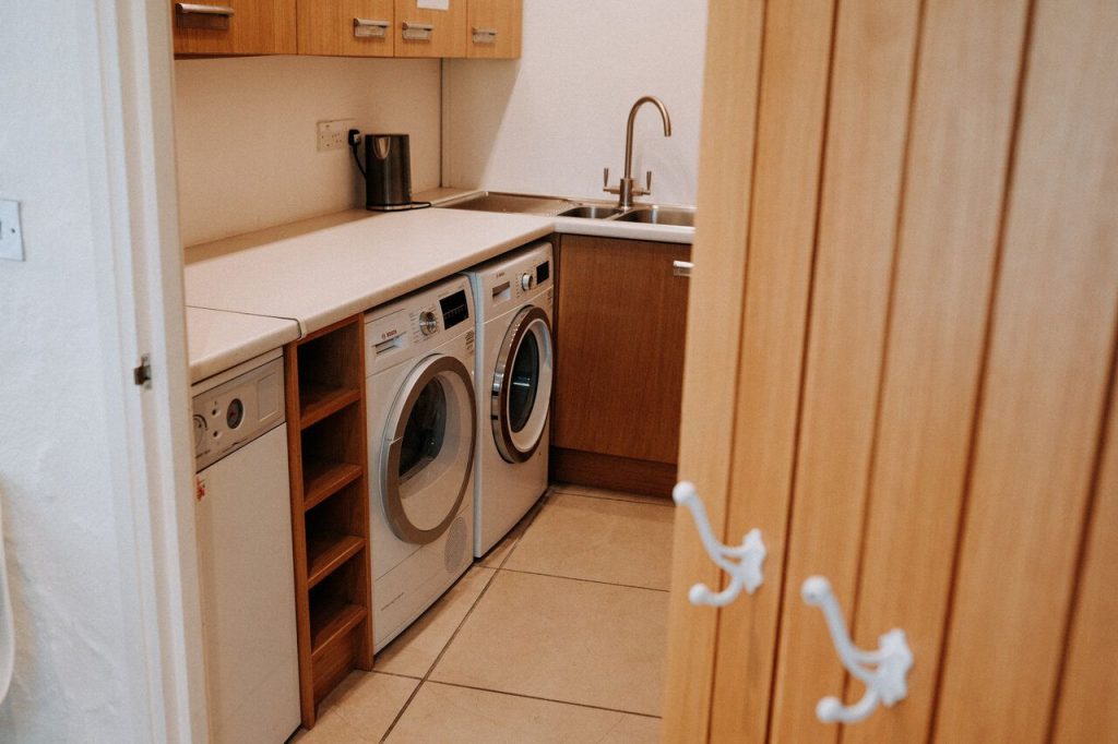 Joyful House Abereiddy Utility Room