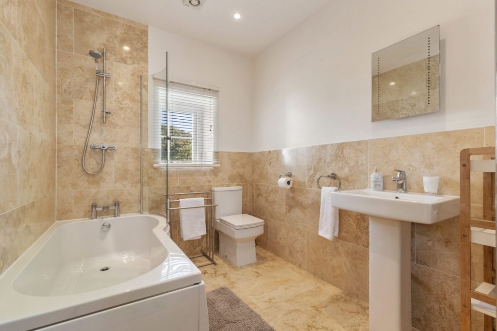 Laurel Cottage St Davids Bathroom