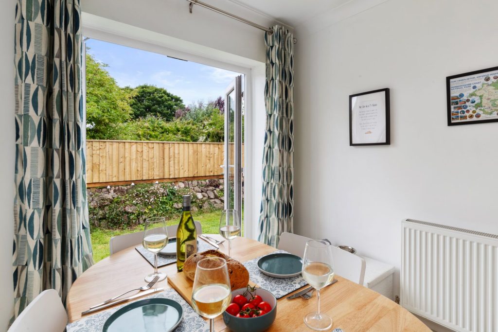 Little Nook St Davids Dining Area 2