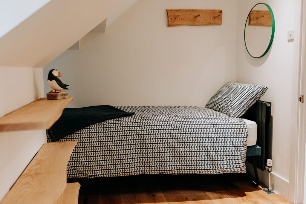 Paris House St Davids Twin Bedroom 2