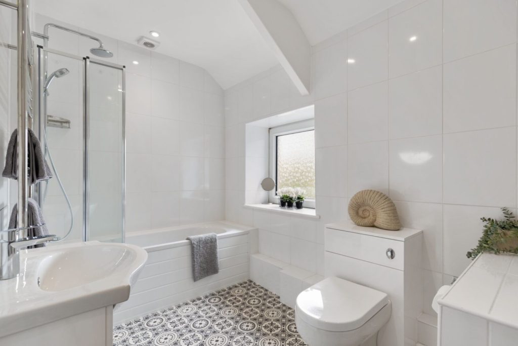 Pedwar Gwynt St Davids Bathroom