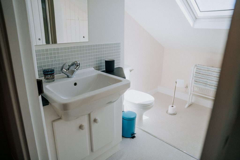 Summer Cottage St Davids Twin En Suite 3