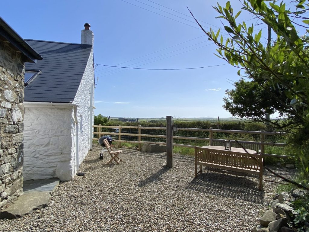 Ty Ganol St Davids Garden 5