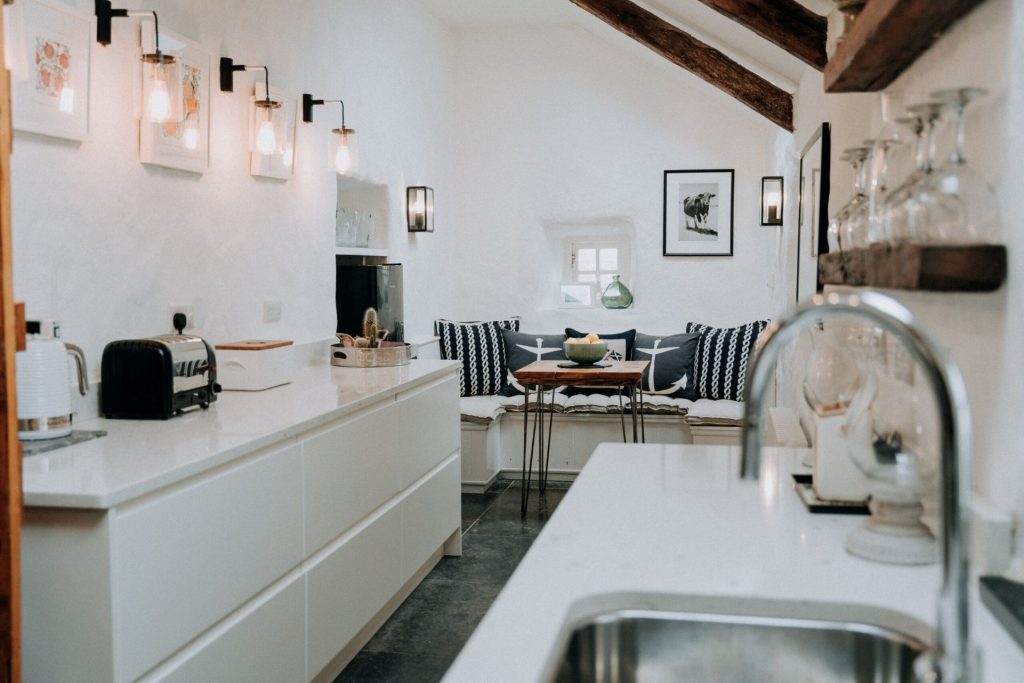 Ty Ganol St Davids Kitchen 3