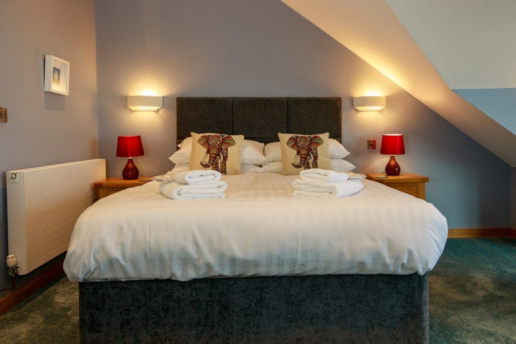 St Harmon Solva Master Bedroom 4