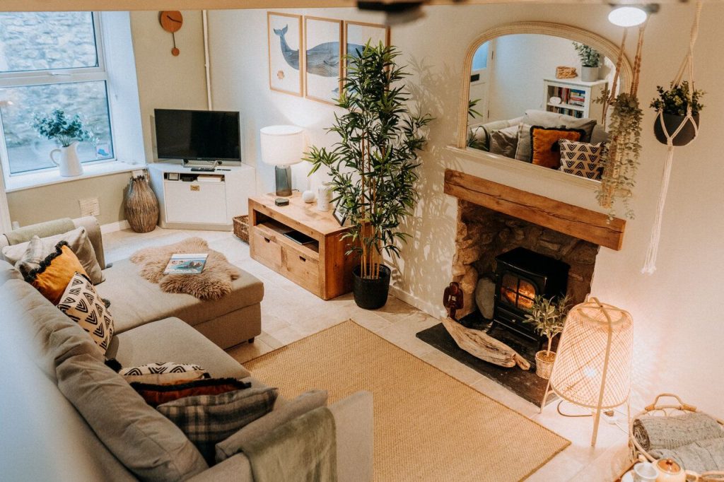 Ty Sara St Davids Lounge 3