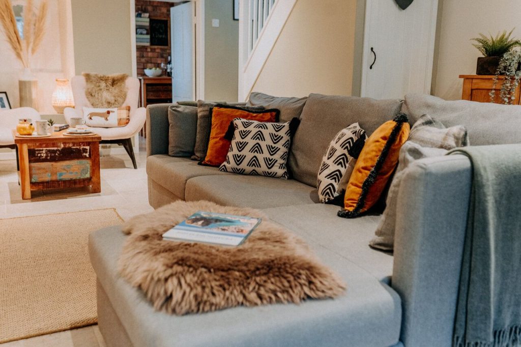 Ty Sara St Davids Lounge 4