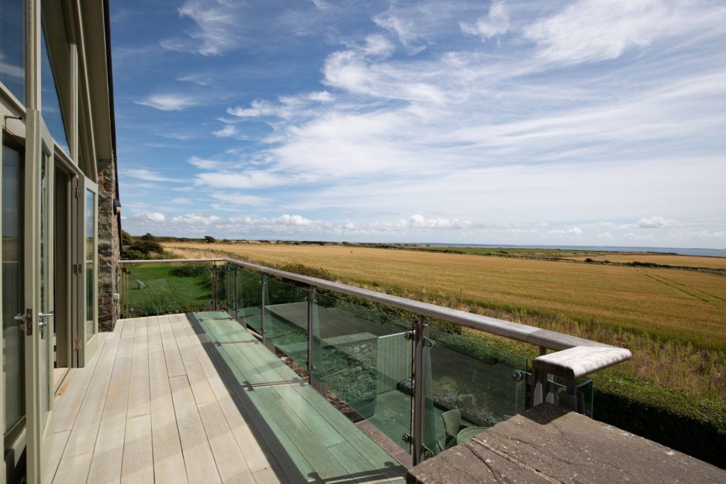 Tyr Tonnau Solva Balcony 3