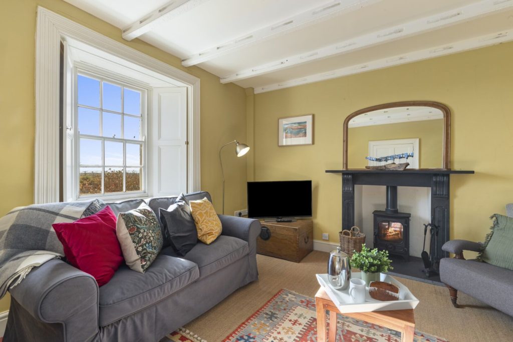 Wdig Farmhouse Near St Davids Lounge