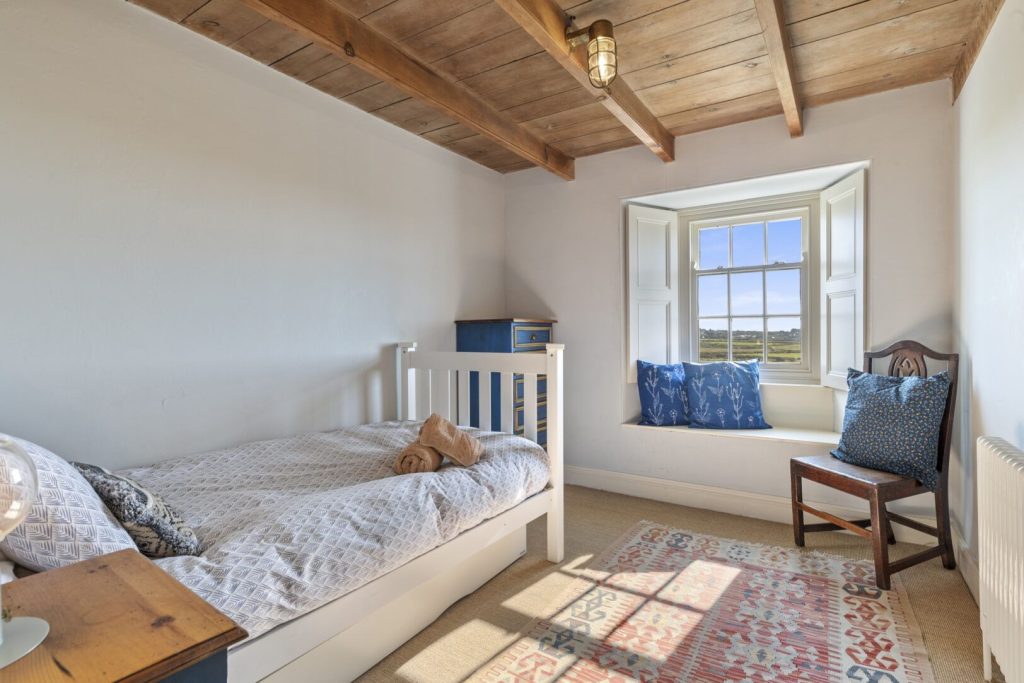 Wdig Farmhouse Near St Davids Single Bedroom 