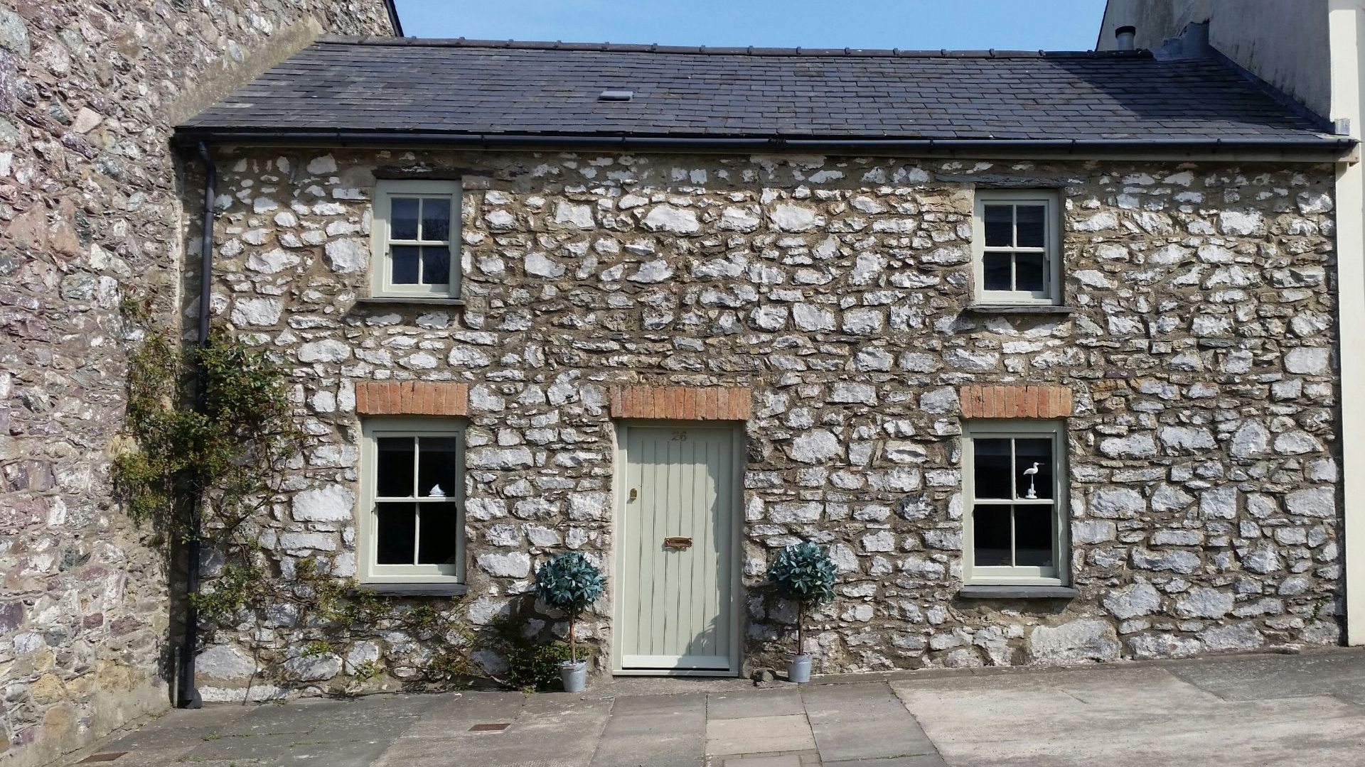 Harbourmasters Cottage St Davids Exterior