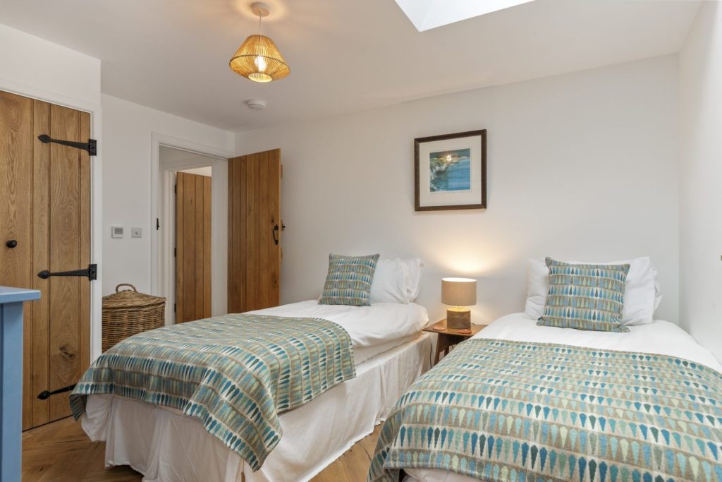 Mill Lodge Solva Twin Bedroom 2