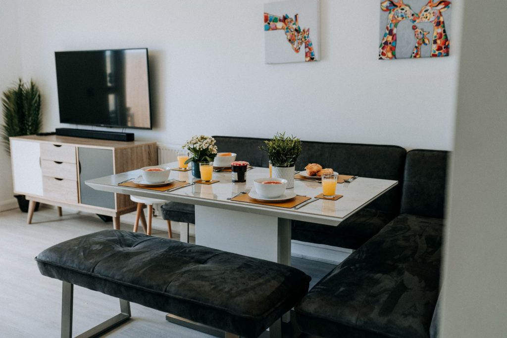 Ty Pendragon St Davids Dining Area