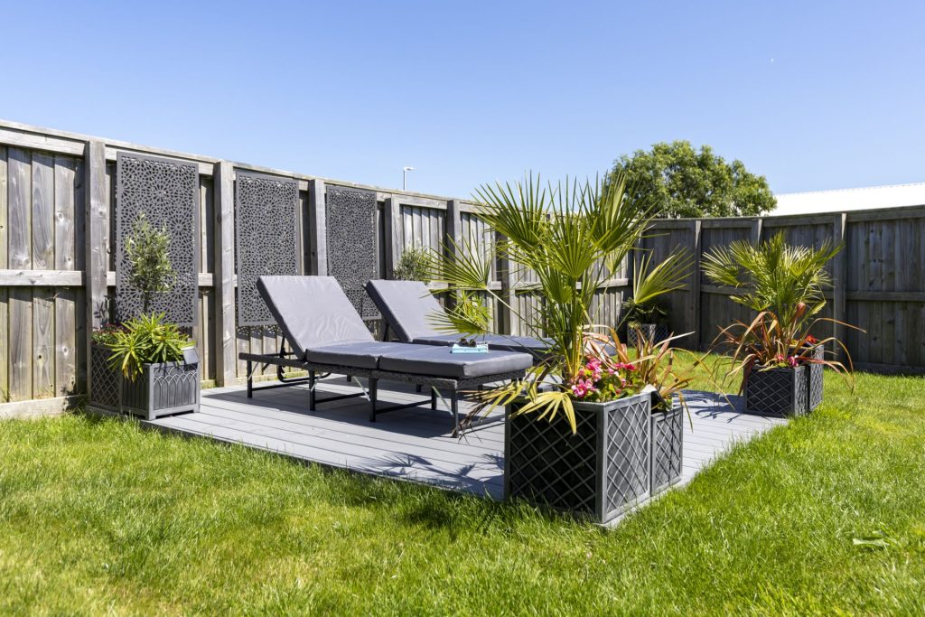 Ty Pendragon St Davids Decking