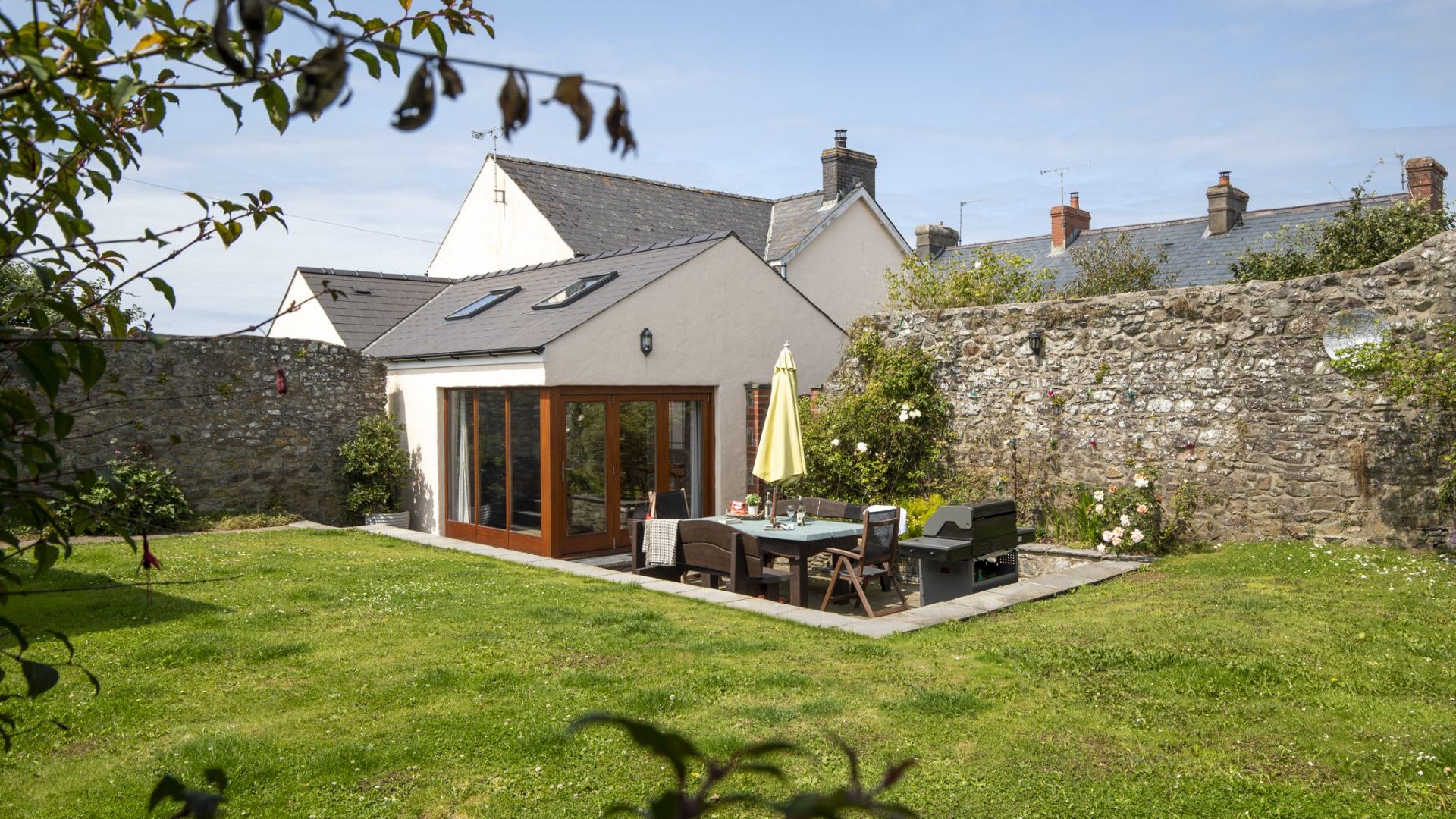 Laurel Cottage St Davids Garden