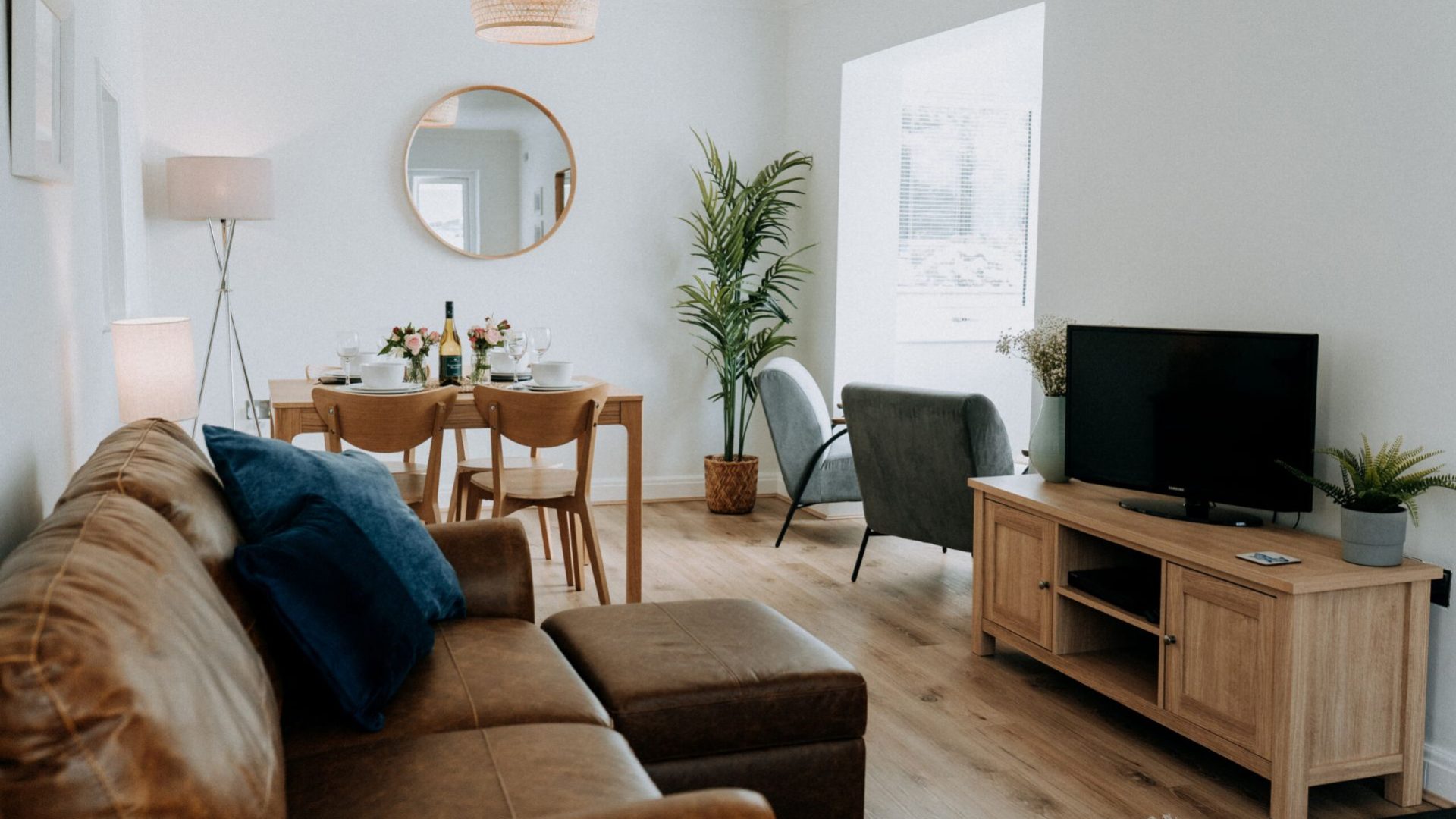 Headlands St Davids Lounge