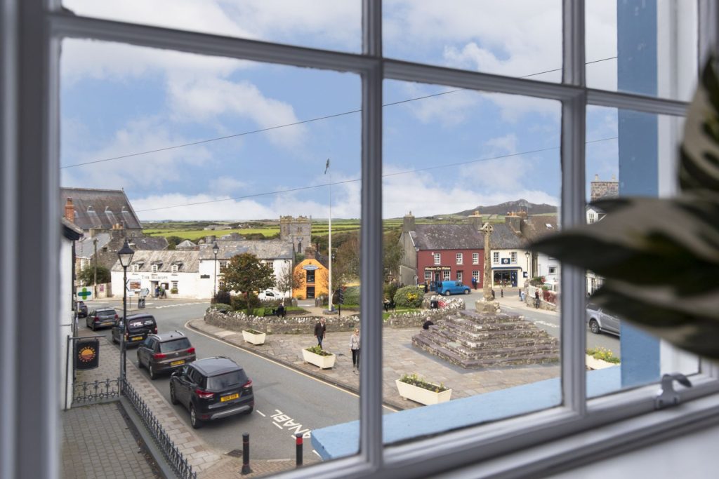 Cross Square View St Davids Front View 2