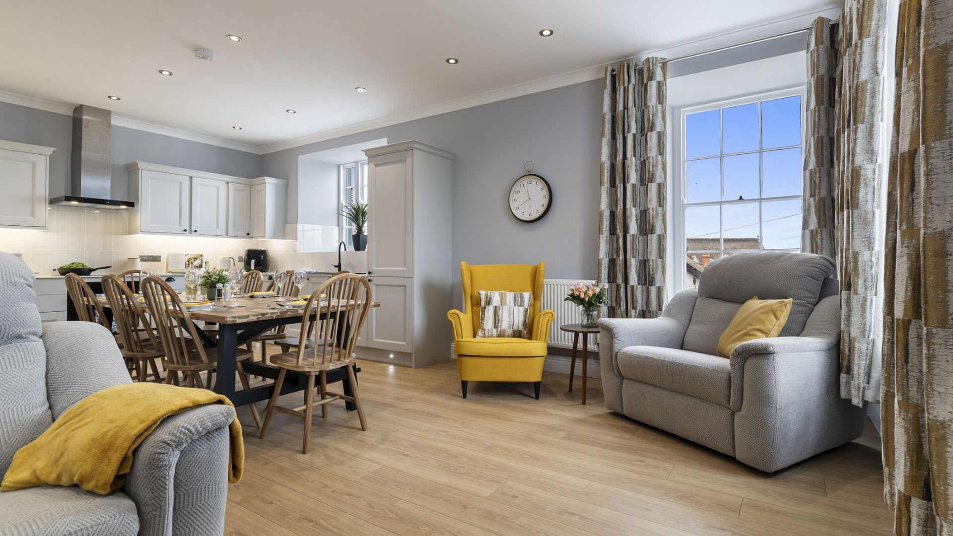 Cross Square View St Davids Lounge Area