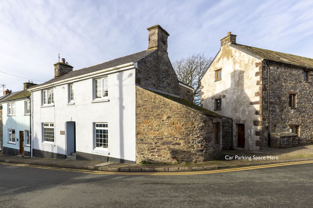 Golden House St Davids Exterrior